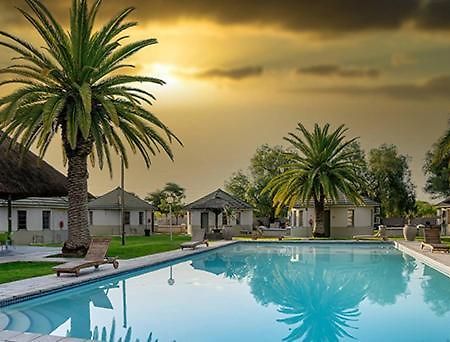Kalahari Arms Hotel Khemsbok Екстериор снимка