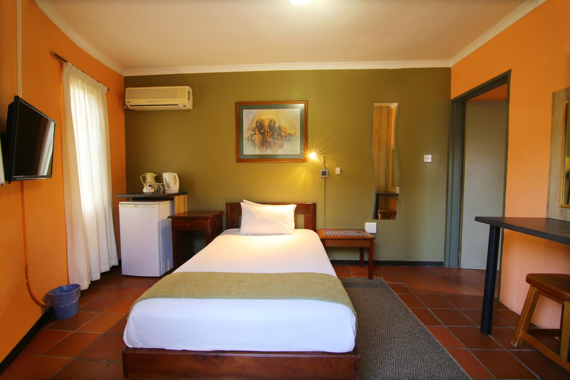 Kalahari Arms Hotel Khemsbok Екстериор снимка