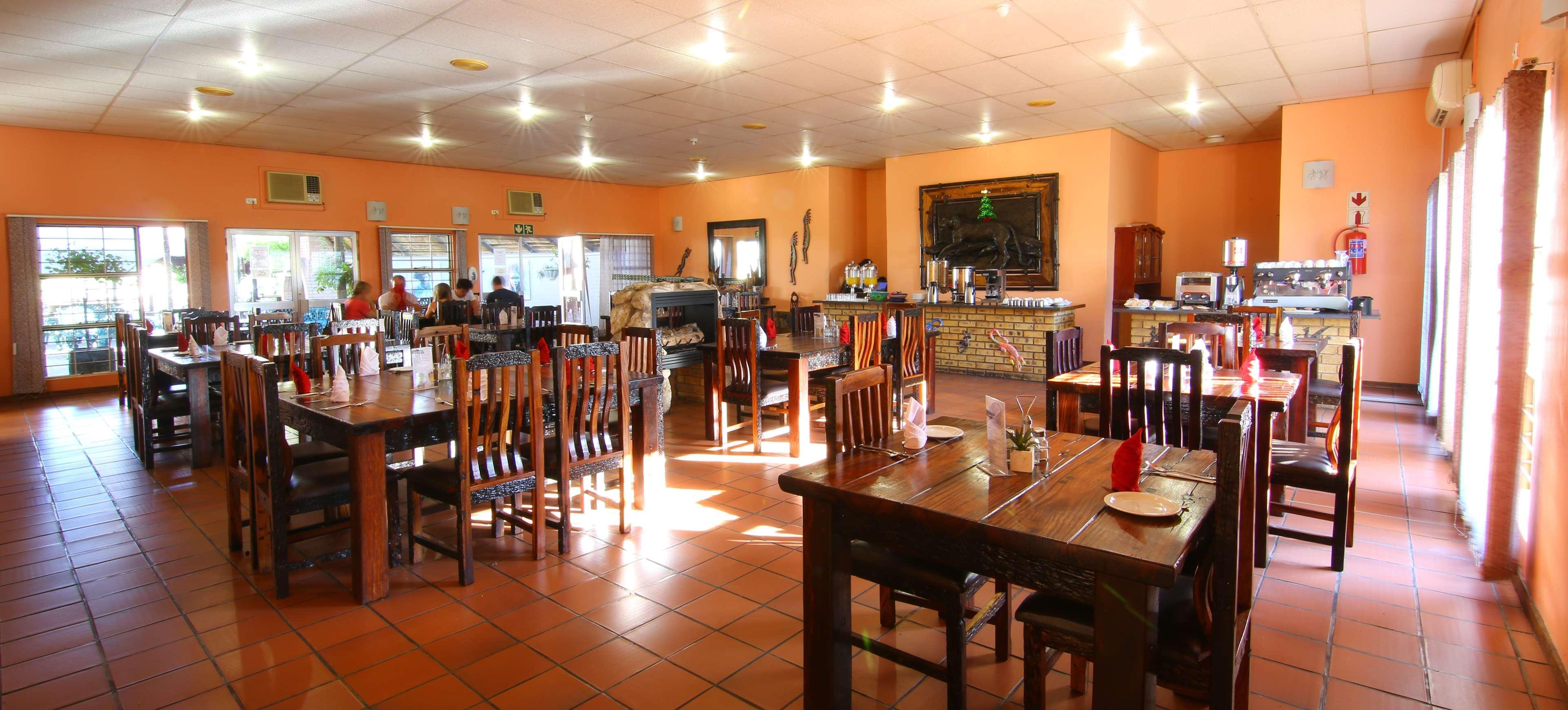 Kalahari Arms Hotel Khemsbok Екстериор снимка