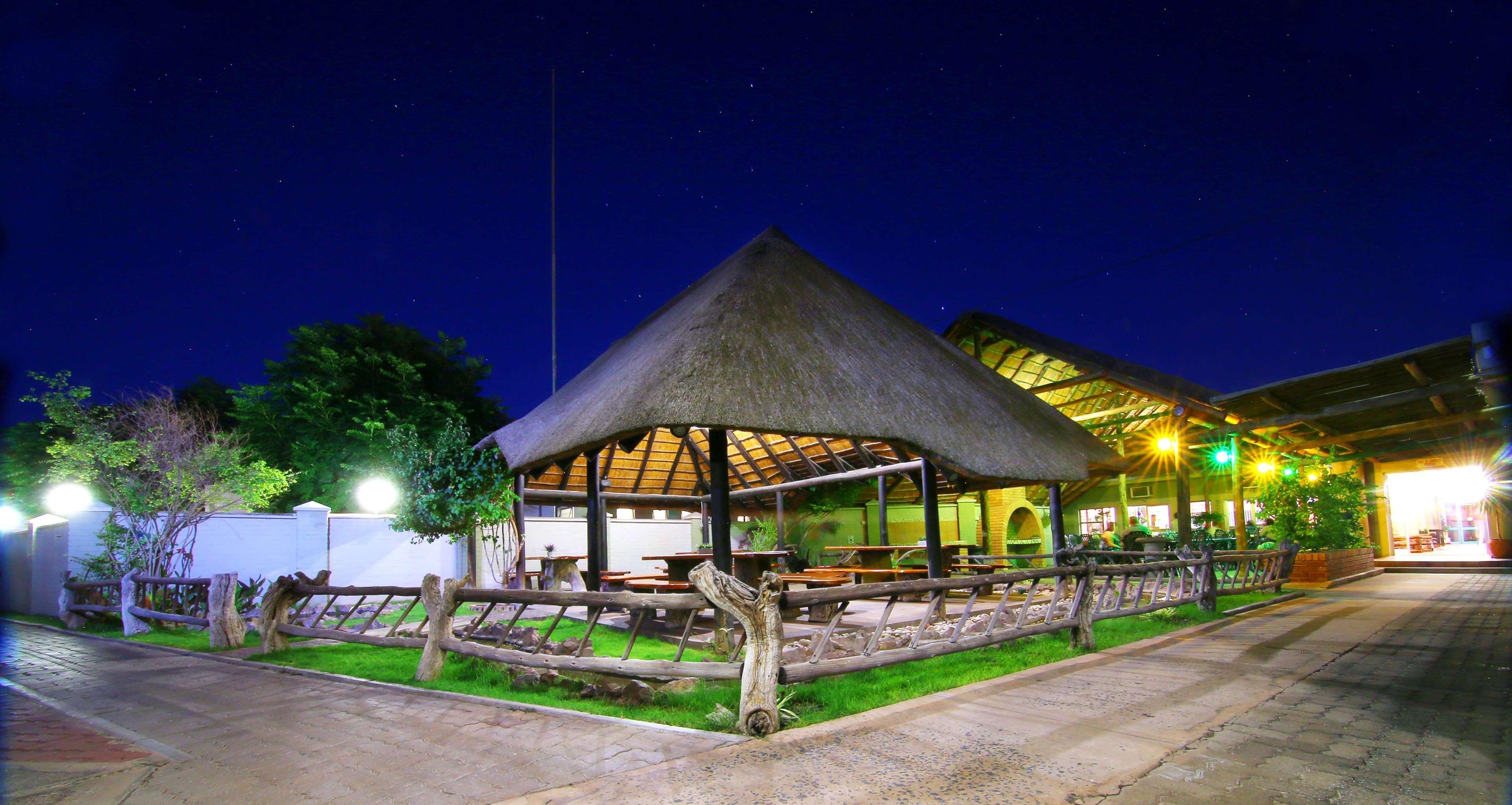 Kalahari Arms Hotel Khemsbok Екстериор снимка