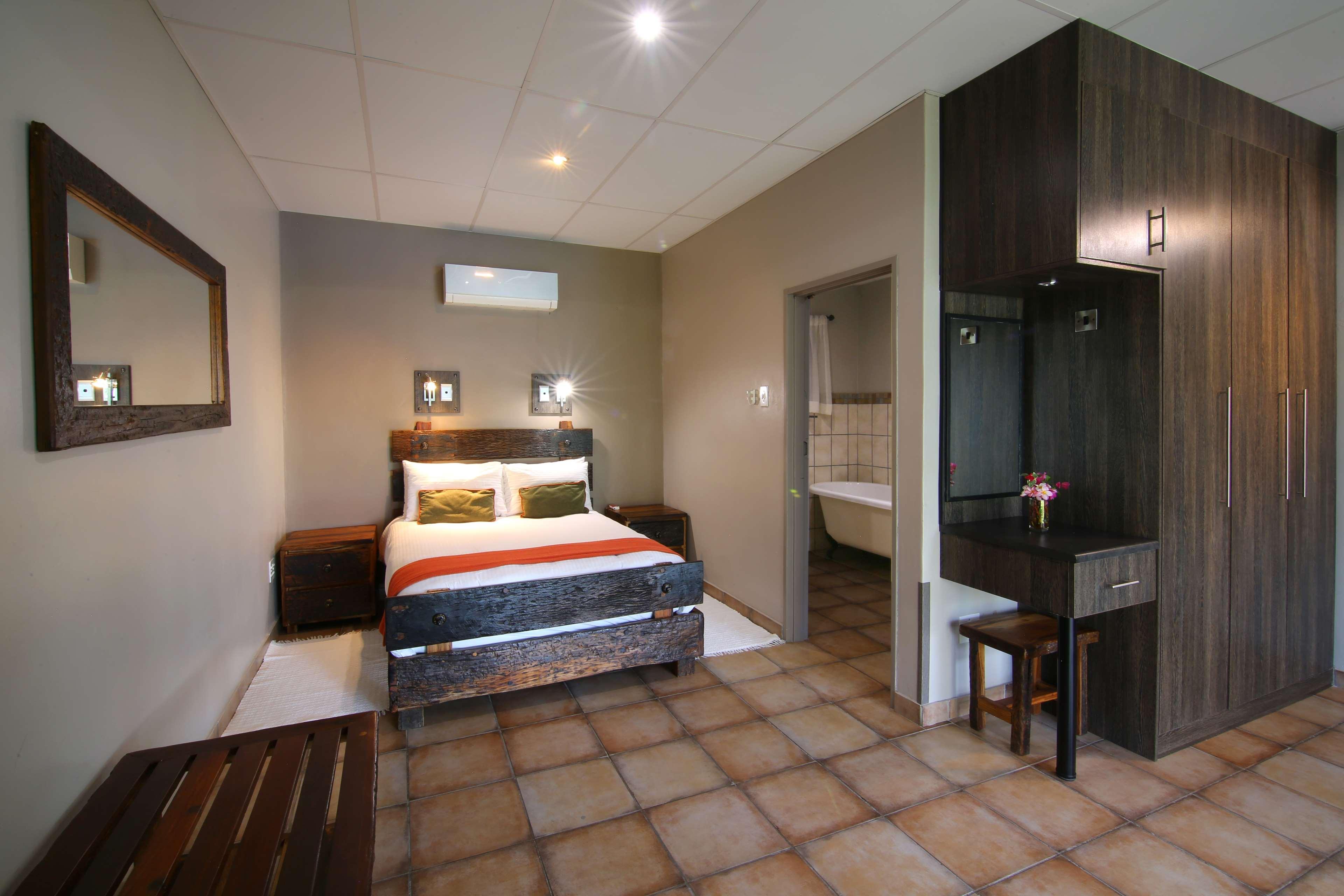 Kalahari Arms Hotel Khemsbok Екстериор снимка