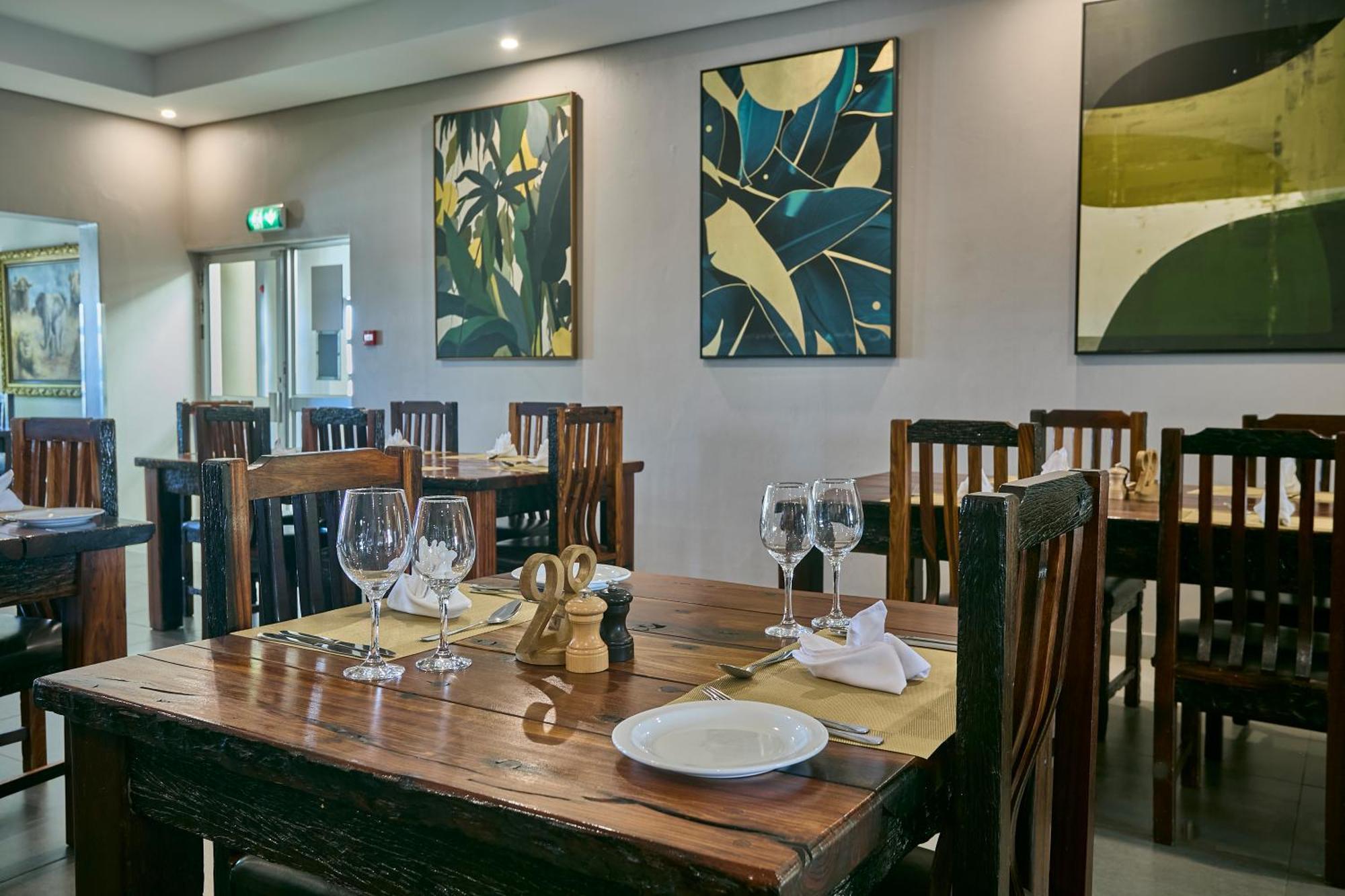 Kalahari Arms Hotel Khemsbok Екстериор снимка